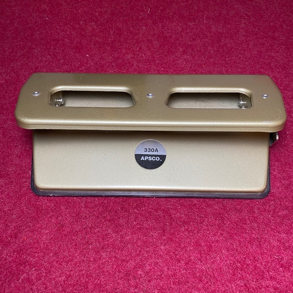 Heavy duty 3-hole punch - Picture 1 of 6